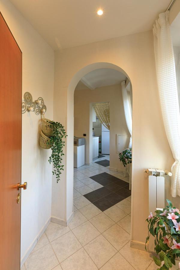 Dimora Del Viaggiatore Prato  Exteriör bild